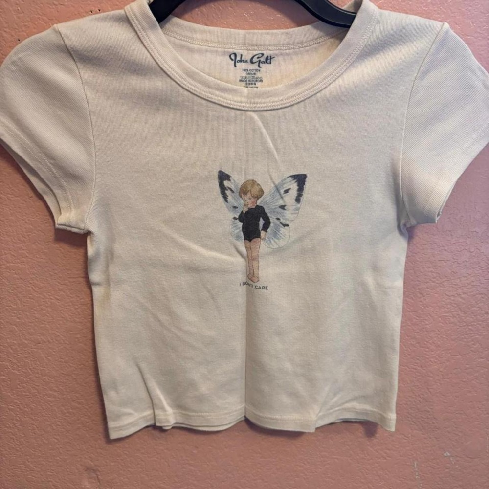 Brandy Melville Ashlyn baby tee angel wings